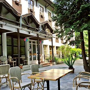 Salgo Hotel